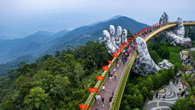 Golden-Bridge-Vietnam