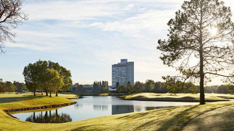 royal-pines-course