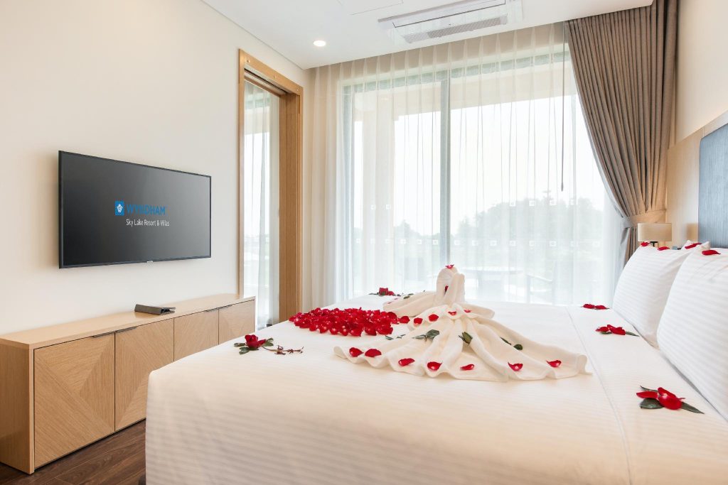 Wyndham Sky Lake Resort and Villas