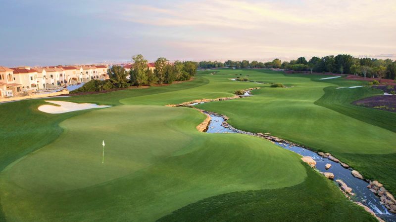 jumeria-earth-course-green-fairway